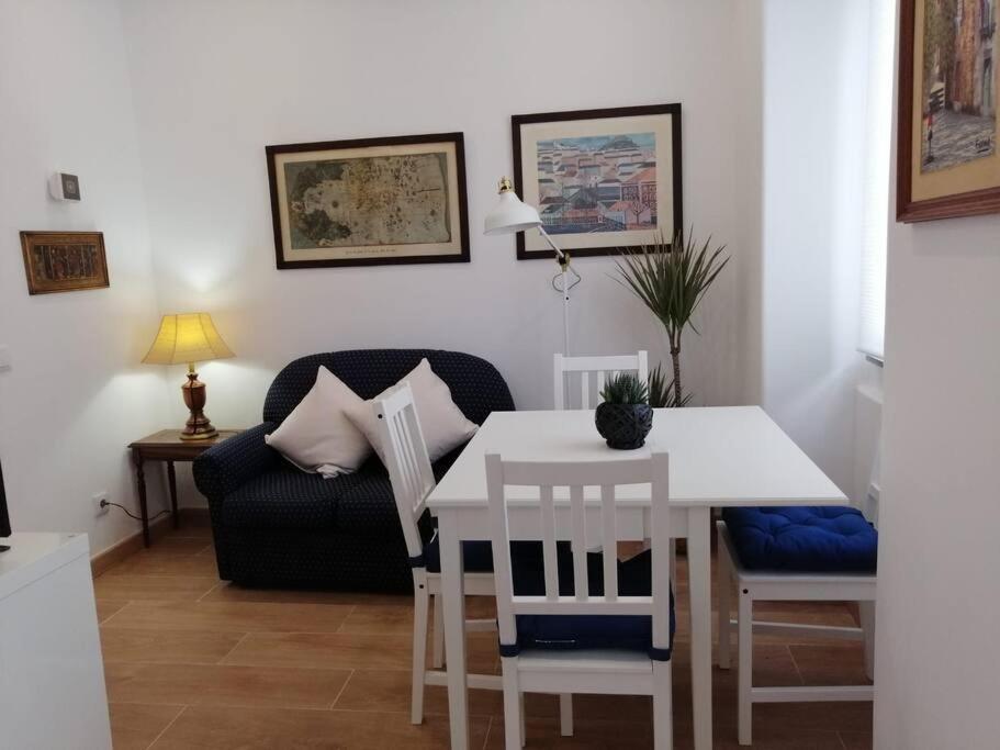 Casa Da Praia Da Poca - Apartamento Tulipa Estoril Exteriör bild